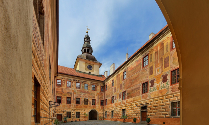 Sanace krovů a likvidace dřevomorky na zámku Bechyně