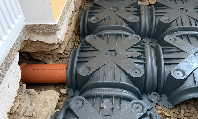 Sanace vlhkého zdiva pomocí tvarovek Iglú