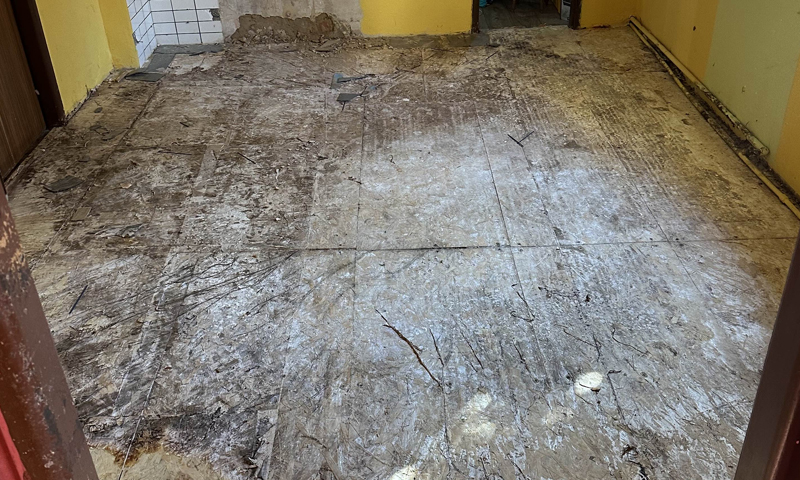 Detail systému odvětrávané podlahy